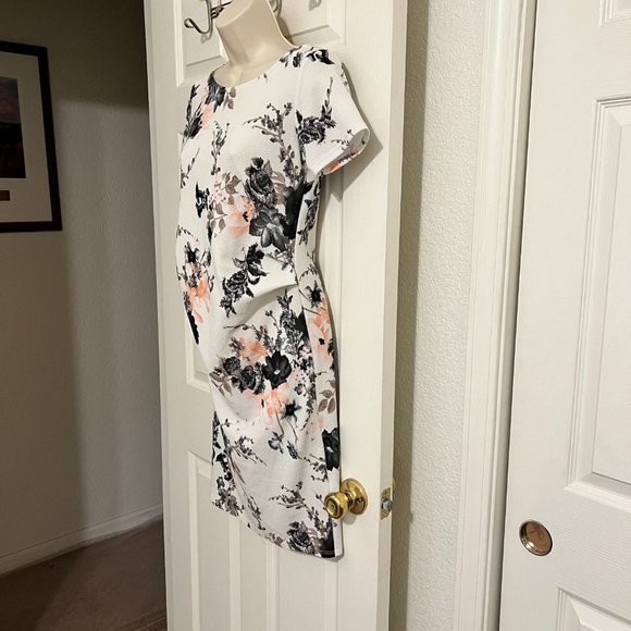 Pink Blush Floral Maternity Dress Size Small - Picture 4 of 7